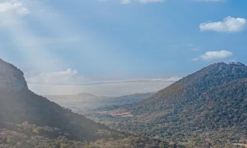 Destinations, vols et billets d’avion pas chers au départ de Clermont-Ferrand (CFE) vers le Paraguay | A vol d'oiseau.fr