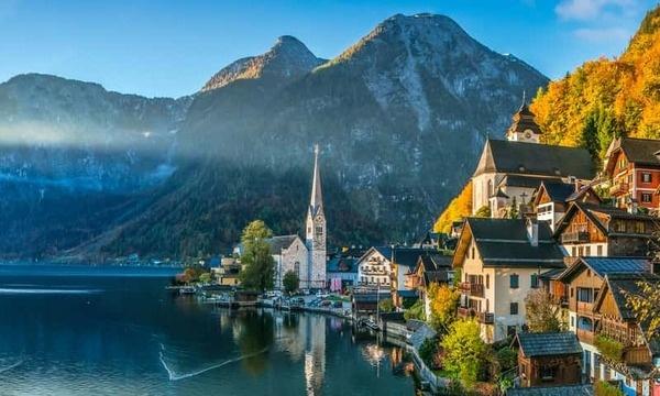 Destinations, vols et billets d’avion pas chers au départ de Clermont-Ferrand (CFE) vers l'Autriche | A vol d'oiseau.fr