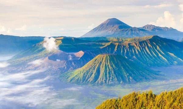 Destinations, vols et billets d’avion pas chers Chambéry Savoie Mont Blanc (CMF) - Surabaya Juanda (SUB) | A vol d'oiseau.fr