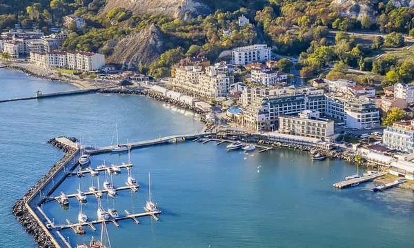 Destinations, vols et billets d’avion pas chers au départ de Chambéry (CMF) vers la Bulgarie | A vol d'oiseau.fr
