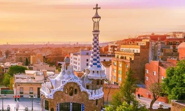 Destinations, vols et billets d’avion pas chers au départ d'Ajaccio (AJA) vers l'Espagne | A vol d'oiseau.fr