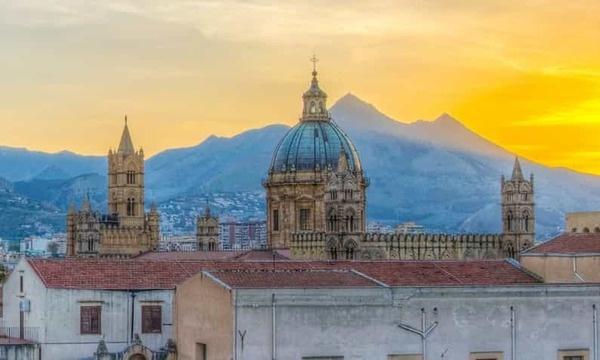 Destinations, vols et billets d’avion pas chers Ajaccio Napoléon Bonaparte (AJA) - Palerme Falcone Borsellino (PMO) | A vol d'oiseau.fr
