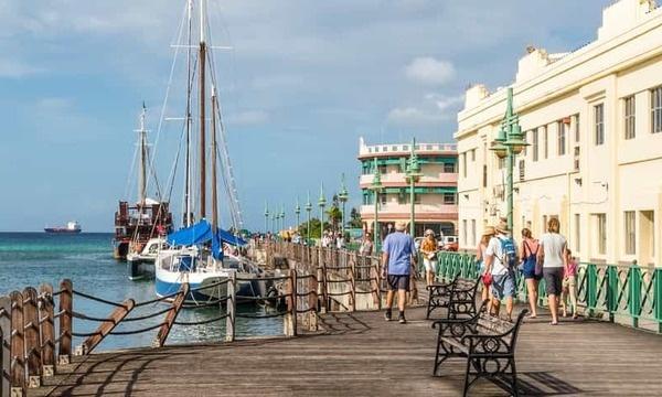 Destinations, vols et billets d’avion pas chers Figari Sud Corse (FSC) - Seawell Bridgetown Grantley Adams (BGI) | A vol d'oiseau.fr