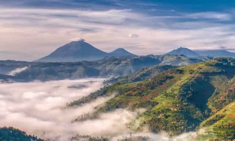 Destinations, vols et billets d’avion pas chers au départ de Calvi (CLY) vers l'Ouganda | A vol d'oiseau.fr