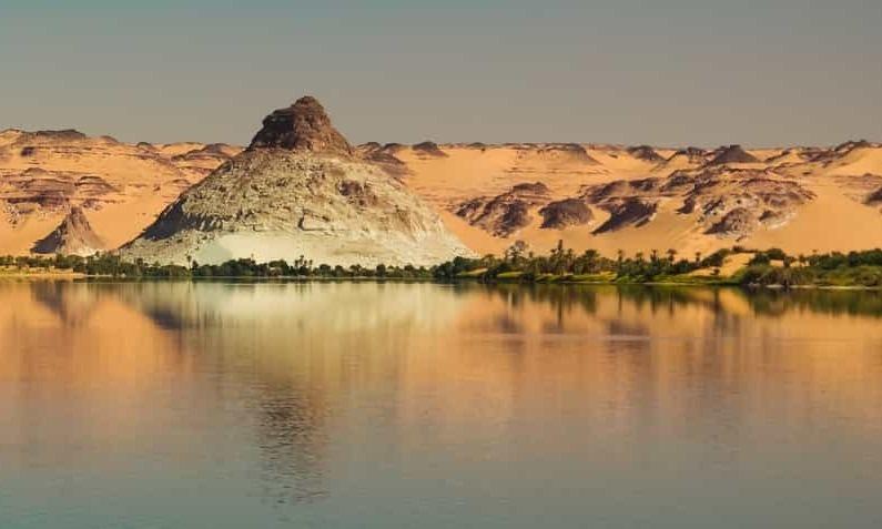 Destinations, vols et billets d’avion pas chers au départ de Calvi (CLY) vers le Tchad | A vol d'oiseau.fr