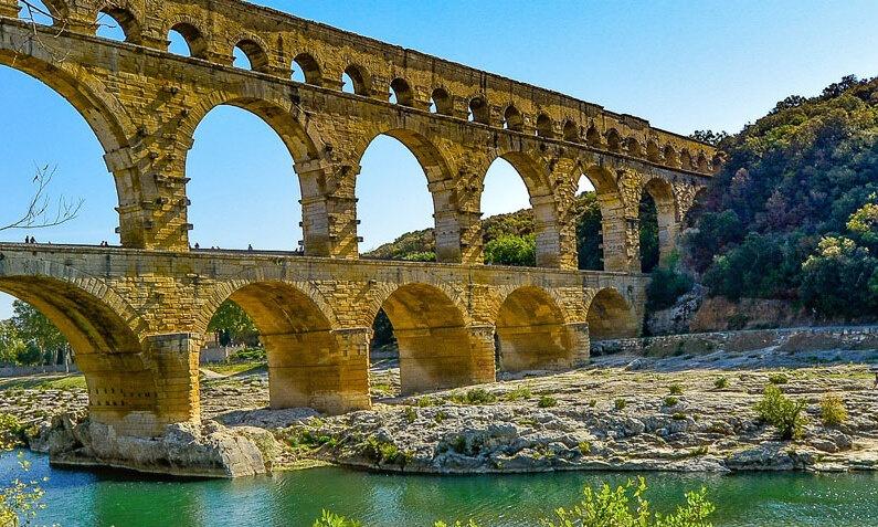 Destinations, vols et billets d’avion pas chers Lille (LIL) - Gard (30) | A vol d'oiseau.fr