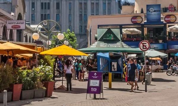Destinations, vols et billets d’avion pas chers La Rochelle Île de Ré (LRH) - Montevideo Carrasco (MVD) | A vol d'oiseau.fr