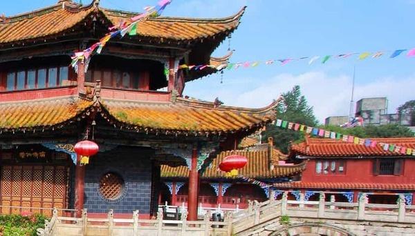 Destinations, vols et billets d’avion pas chers La Rochelle Île de Ré (LRH) - Kunming Changshui (KMG) | A vol d'oiseau.fr