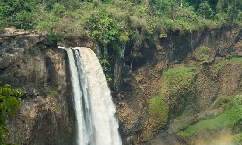 Destinations, vols et billets d’avion pas chers au départ de Bergerac (EGC) vers le Cameroun | A vol d'oiseau.fr
