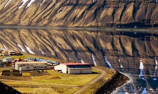 Destinations, vols et billets d’avion pas chers au départ de Bergerac (EGC) vers l'Islande | A vol d'oiseau.fr