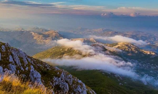 Destinations, vols et billets d’avion pas chers au départ de Bergerac (EGC) vers le Monténégro | A vol d'oiseau.fr