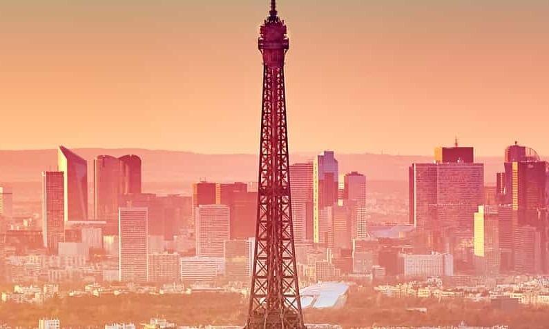 Destinations, vols et billets d’avion pas chers au départ de Bergerac (EGC) vers l'Île-de-France | A vol d'oiseau.fr