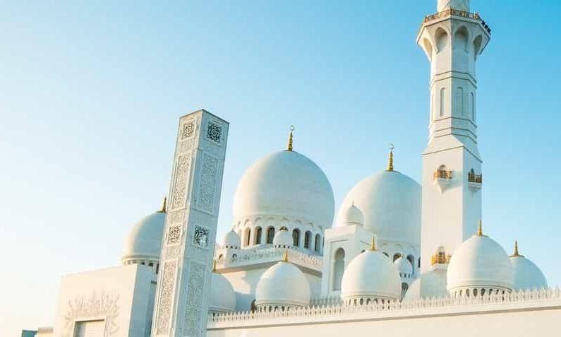 Destinations, vols et billets d’avion pas chers au départ de Bergerac (EGC) vers les Emirats Arabes Unis | A vol d'oiseau.fr