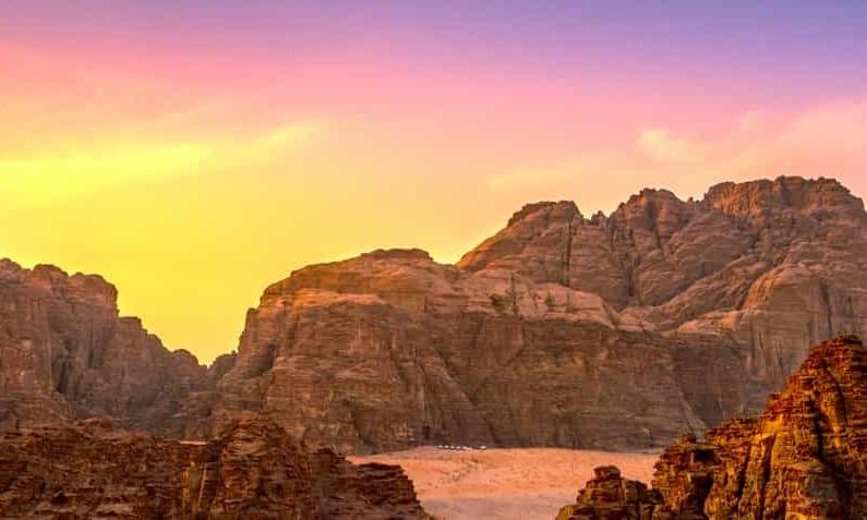 Destinations, vols et billets d’avion pas chers au départ de Bergerac (EGC) vers la Jordanie | A vol d'oiseau.fr