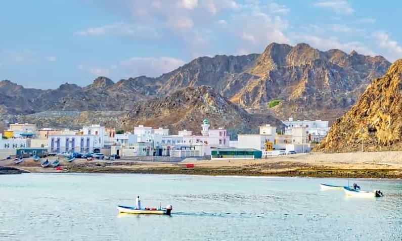 Destinations, vols et billets d’avion pas chers au départ de Bergerac (EGC) vers Oman | A vol d'oiseau.fr