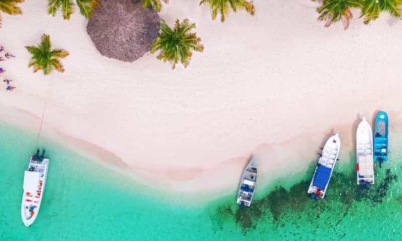 Destinations, vols et billets d’avion pas chers au départ de Biarritz (BIQ) vers la République Dominicaine | A vol d'oiseau.fr