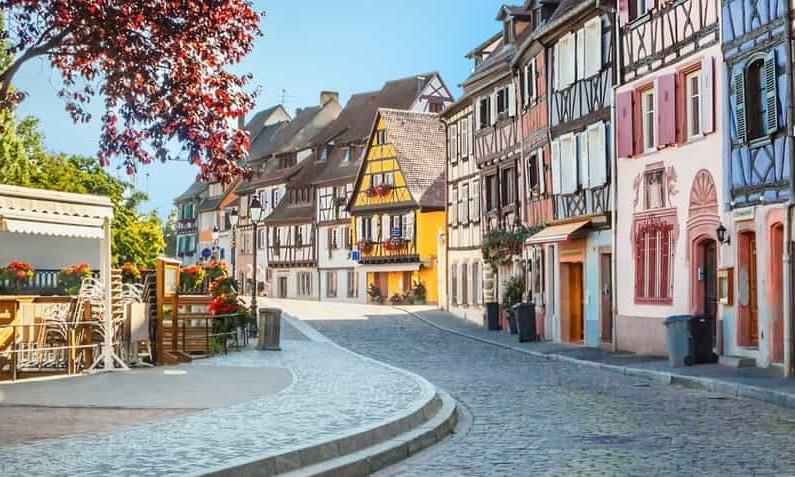 Destinations, vols et billets d’avion pas chers Biarritz Pays Basque (BIQ) - EuroAirport Bâle Mulhouse Fribourg (EAP) | A vol d'oiseau.fr