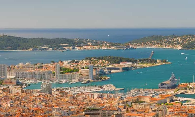 Destinations, vols et billets d’avion pas chers Toulouse Blagnac (TLS) - Toulon Hyères (TLN) | A vol d'oiseau.fr