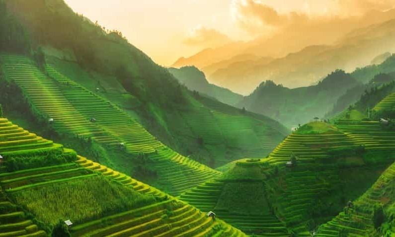 Destinations, vols et billets d’avion pas chers au départ de Tarbes Lourdes (LDE) vers le Vietnam | A vol d'oiseau.fr