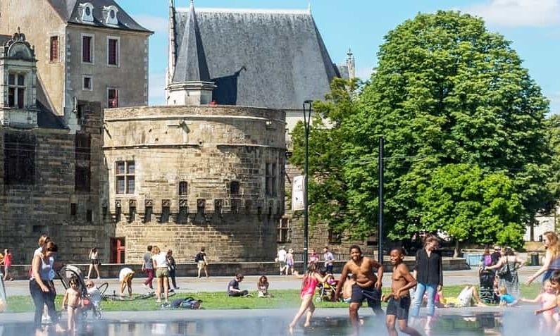 Destinations, vols et billets d’avion pas chers Tarbes Lourdes Pyrénées (LDE) - Nantes Atlantique (NTE) | A vol d'oiseau.fr