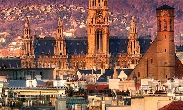 Destinations, vols et billets d’avion pas chers Perpignan Sud de France (PGF) - Vienne Schwechat (VIE) | A vol d'oiseau.fr