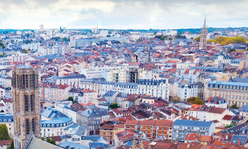 Destinations, vols et billets d’avion pas chers Nantes Atlantique (NTE) - Limoges Bellegarde (LIG) | A vol d'oiseau.fr