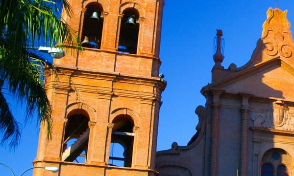 Destinations, vols et billets d’avion pas chers Nice Côte d'Azur (NCE) - Santa Cruz de la Sierra Viru Viru (VVI) | A vol d'oiseau.fr
