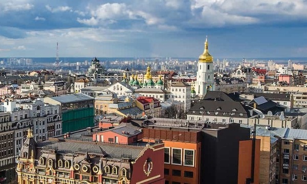 Destinations, vols et billets d’avion pas chers Nice Côte d'Azur (NCE) - Kiev Boryspil (KBP) | A vol d'oiseau.fr