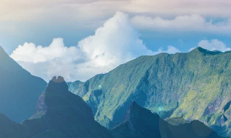 Destinations, vols et billets d’avion pas chers au départ de Marseille (MRS) vers la Réunion | A vol d'oiseau.fr