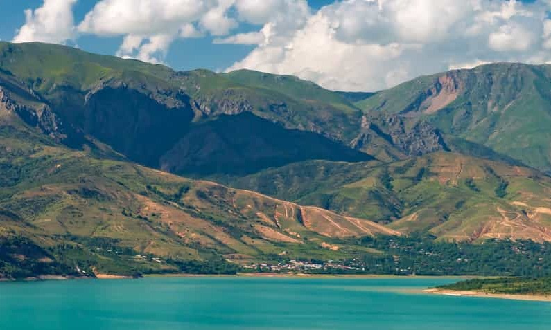 Destinations, vols et billets d’avion pas chers au départ de Marseille (MRS) vers l'Ouzbékistan | A vol d'oiseau.fr