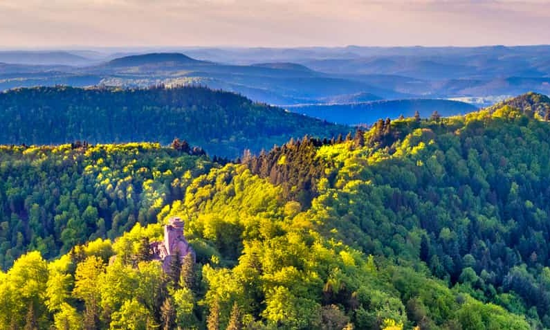 Destinations, vols et billets d’avion pas chers au départ de Marseille (MRS) vers le Grand Est | A vol d'oiseau.fr