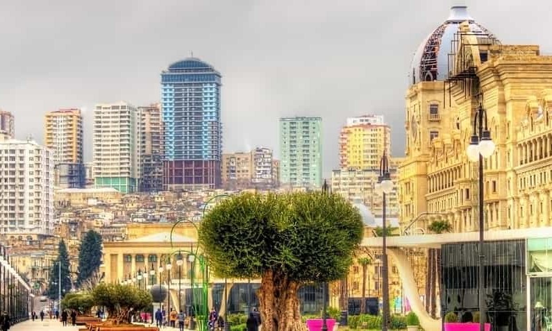 Destinations, vols et billets d’avion pas chers au départ de Marseille (MRS) vers l'Azerbaïdjan | A vol d'oiseau.fr