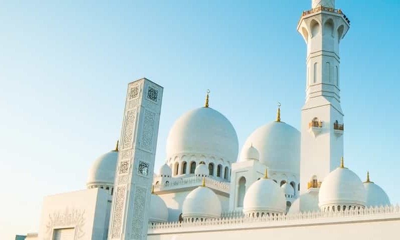 Destinations, vols et billets d’avion pas chers au départ de Marseille (MRS) vers les Emirats Arabes Unis | A vol d'oiseau.fr